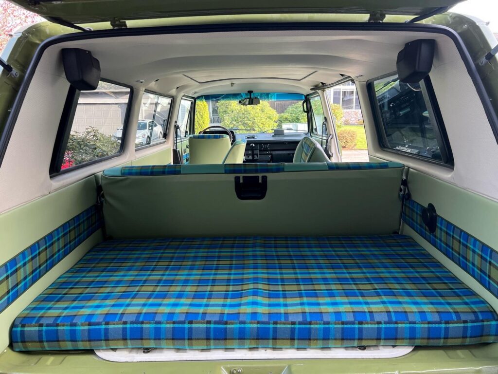 Rear Cargo Cushion and Cover